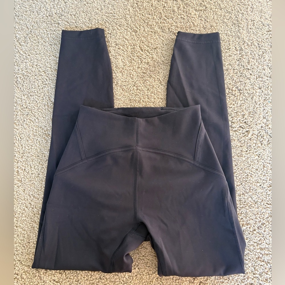 Lululemon - all black leggings